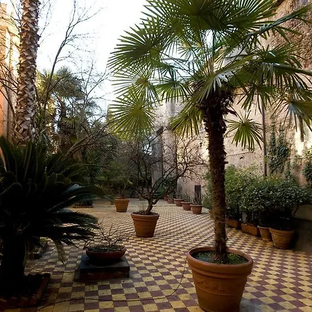 هوتل داموس أفينتيا روما